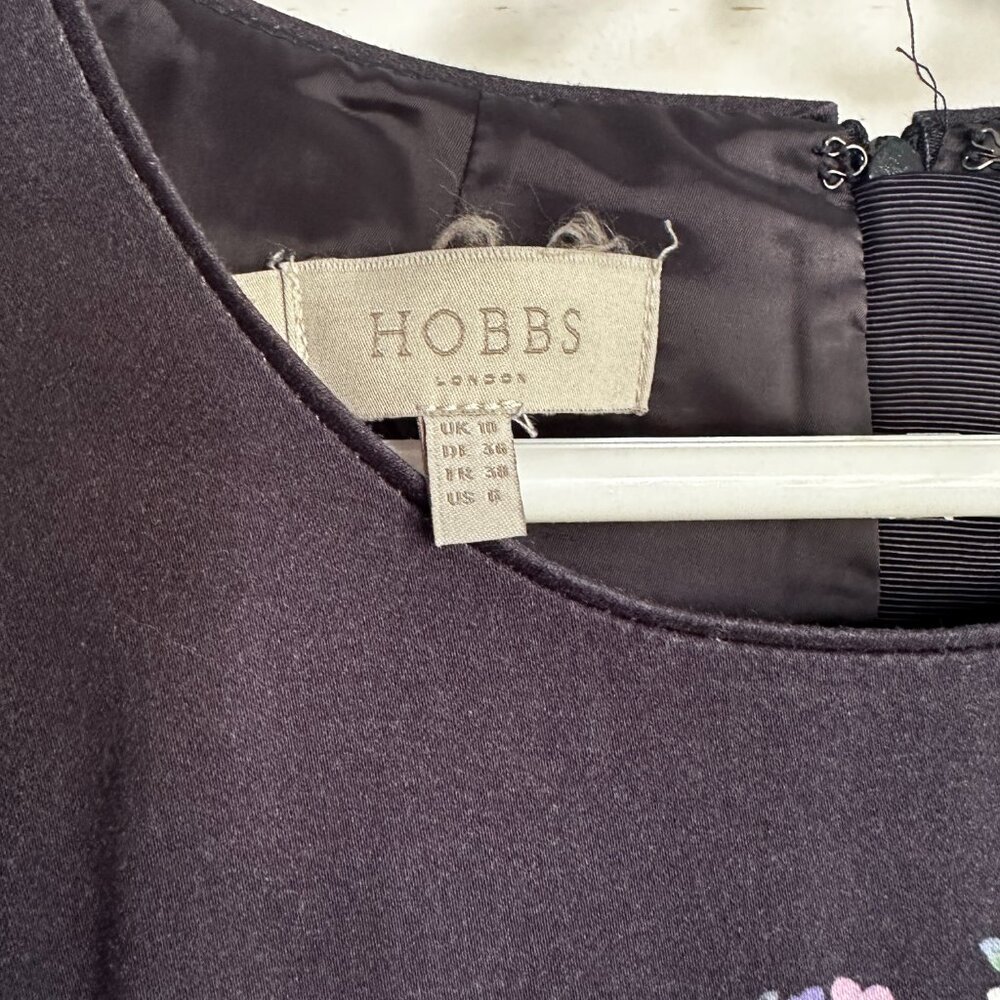 Women's Hobbs London Fit and Flare Dress in US size 6 - Picture 2 of 12